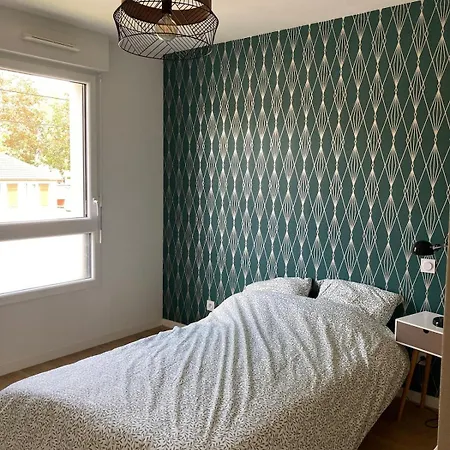 Apartment Elegant T3 Avec Terrasse Plein Sud, Proche Centre *
